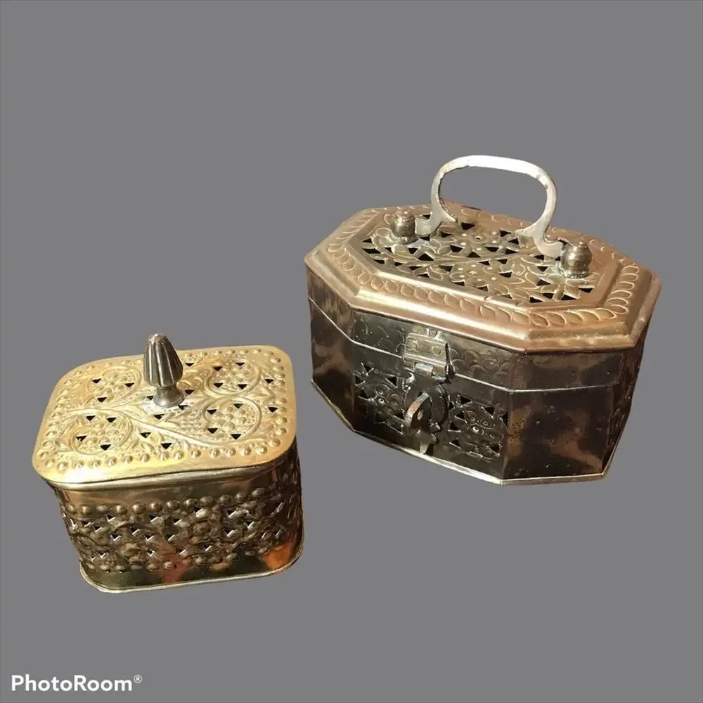 VINTAGE 70s BRASS BOXES with Floral designs KEEPSAKE OR POTPOURRI HOLDERS